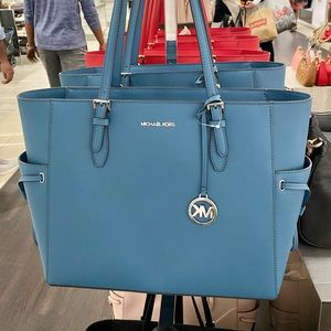 Michael Kors Gilly Large Drawstring Travel Leather Top Zip Tote